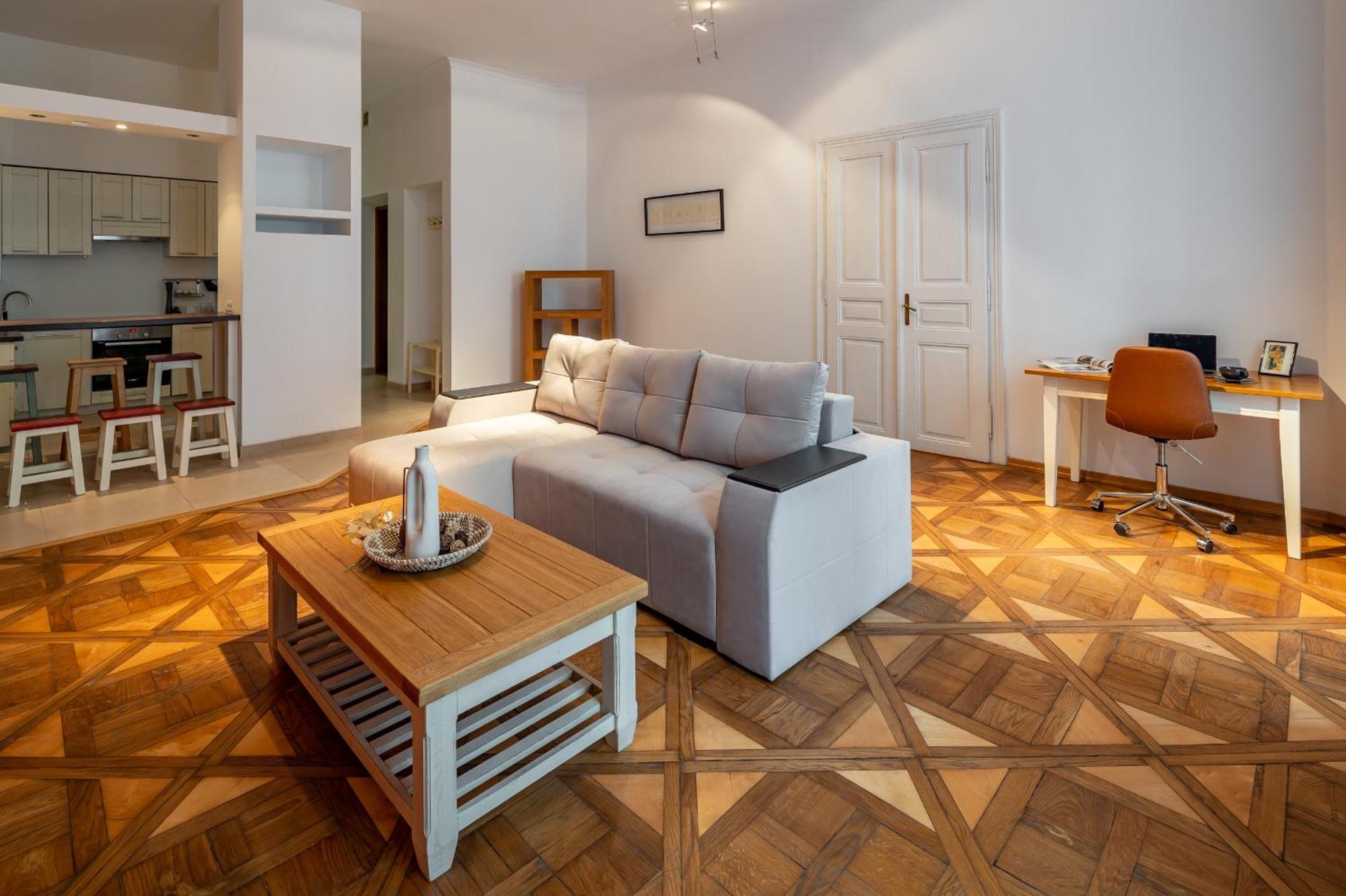 Romari Площа Ринок 28 Apartment Lviv Exterior photo